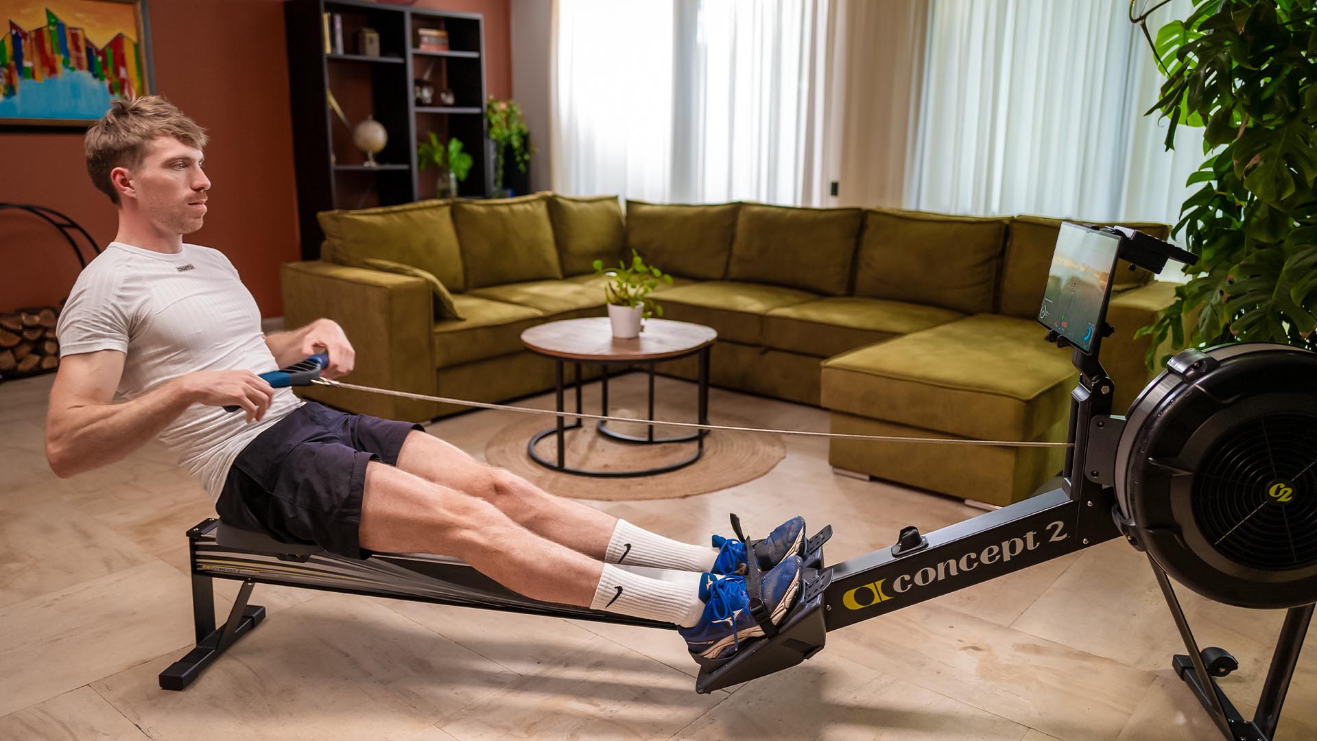 Olympic rower Tim Brys on the Concept2 rowing machine using EXR for his training.